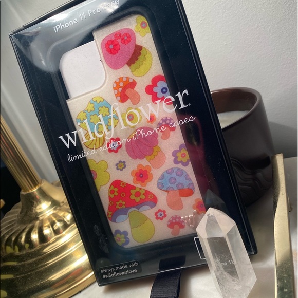 wildflower mushroom phone case 11 pro - Picture 2 of 4